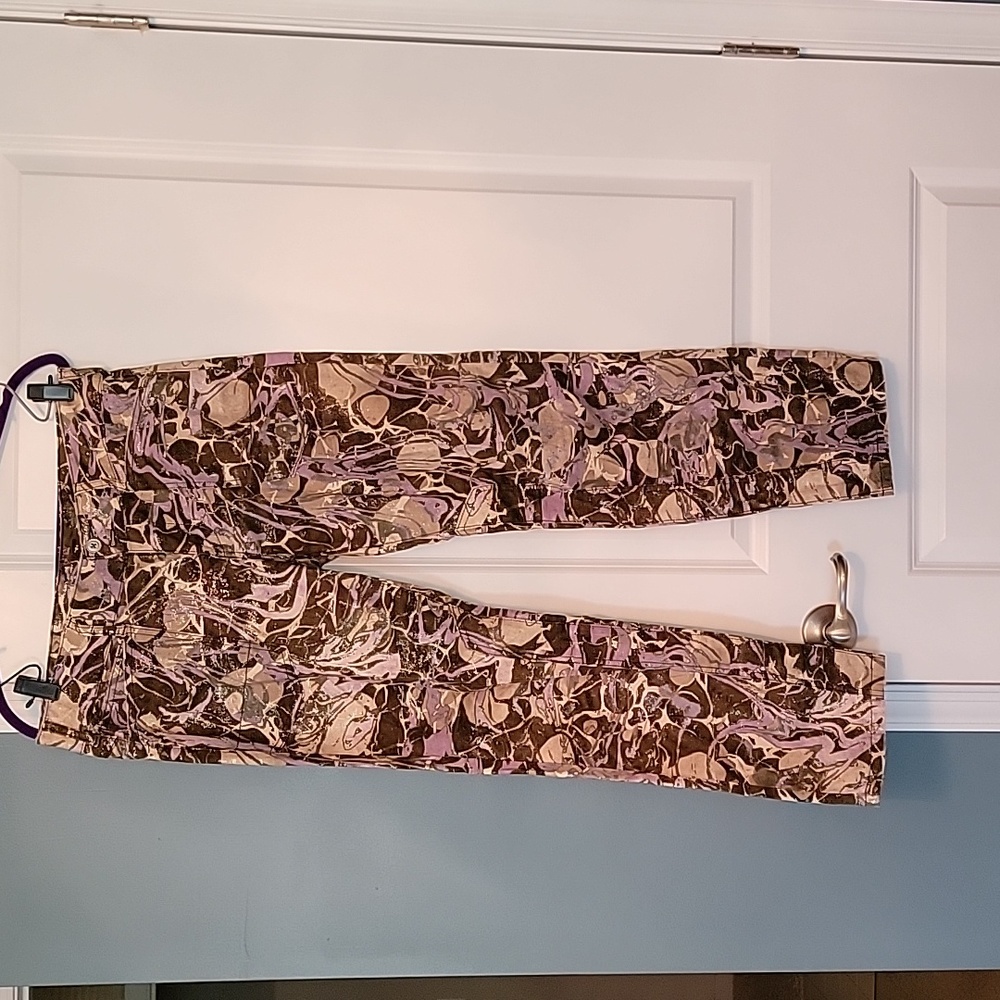 Ladies Pilcro Gold metallic print pants